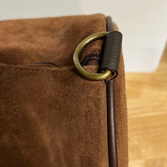 Overnight Travel Bag Brown Suede and Leather with long detachable strap - Picture 7 of 15